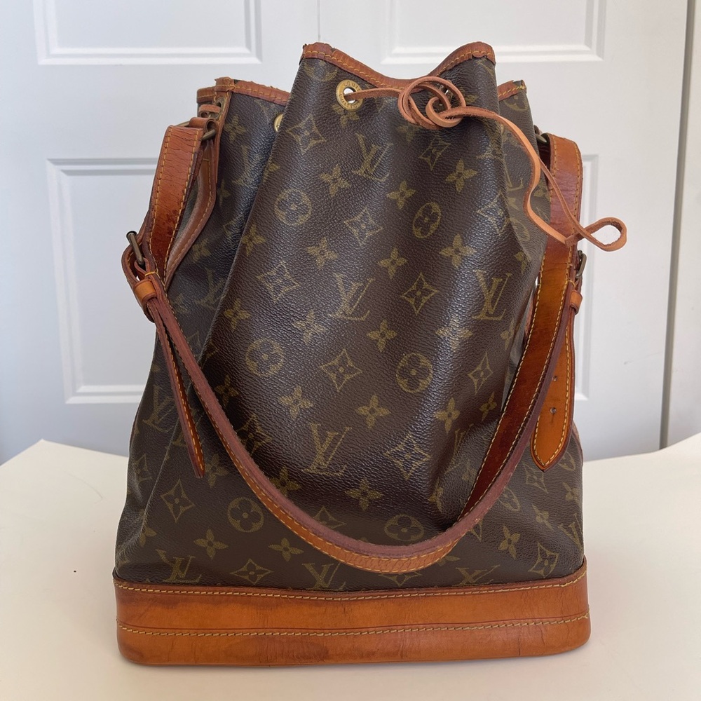 Louis Vuitton Monogram Bucket NOE GM Bag